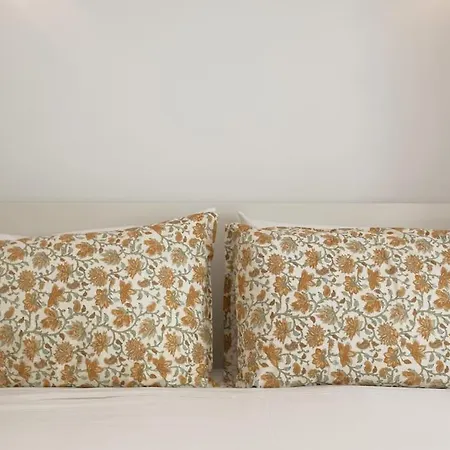 Modern 2-bedroom Center Лиссабон
